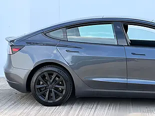 Used 2019 Tesla Model 3 Long Range Midnight Silver - Interior and Exterior details 9
