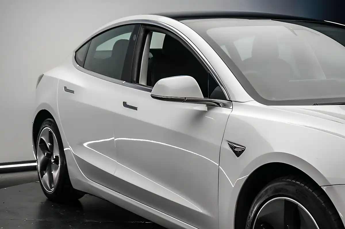 Used 2019 Tesla Model 3 Long Range White - Interior and Exterior details 13