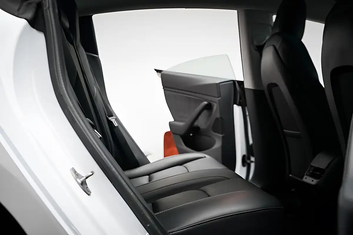 Used 2019 Tesla Model 3 Long Range White - Interior and Exterior details 16