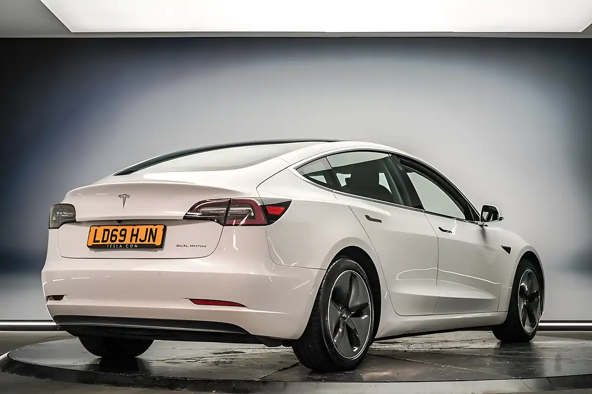 Used 2019 Tesla Model 3 Long Range White - Interior and Exterior details 3