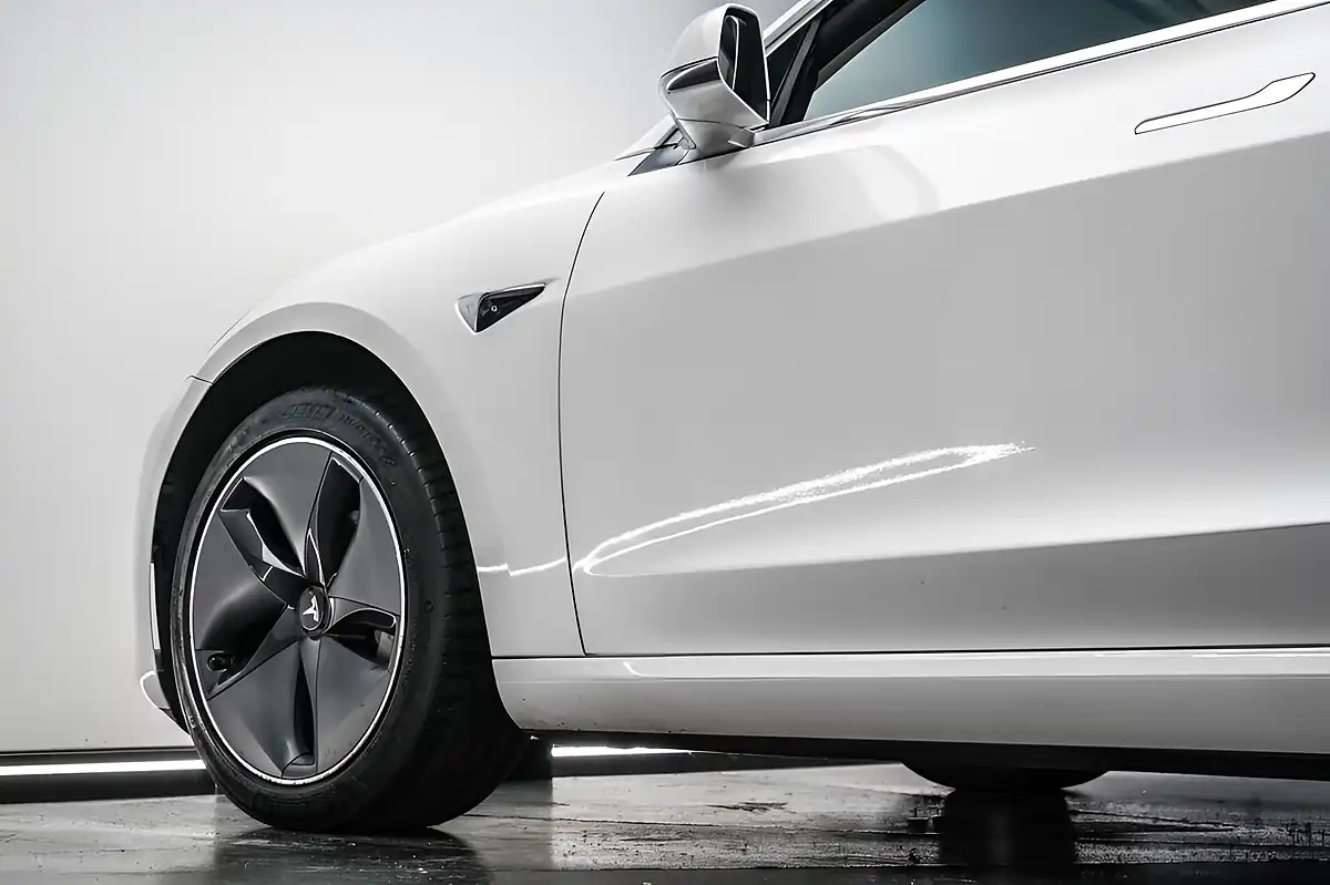 Used 2019 Tesla Model 3 Long Range White - Interior and Exterior details 8
