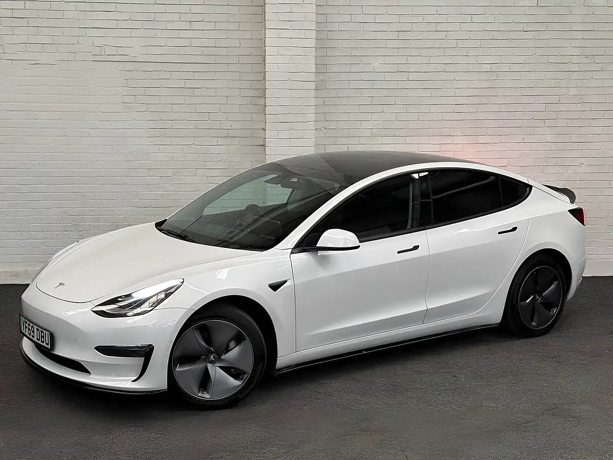 Used 2019 Tesla Model 3 Long Range White - Interior and Exterior details 10