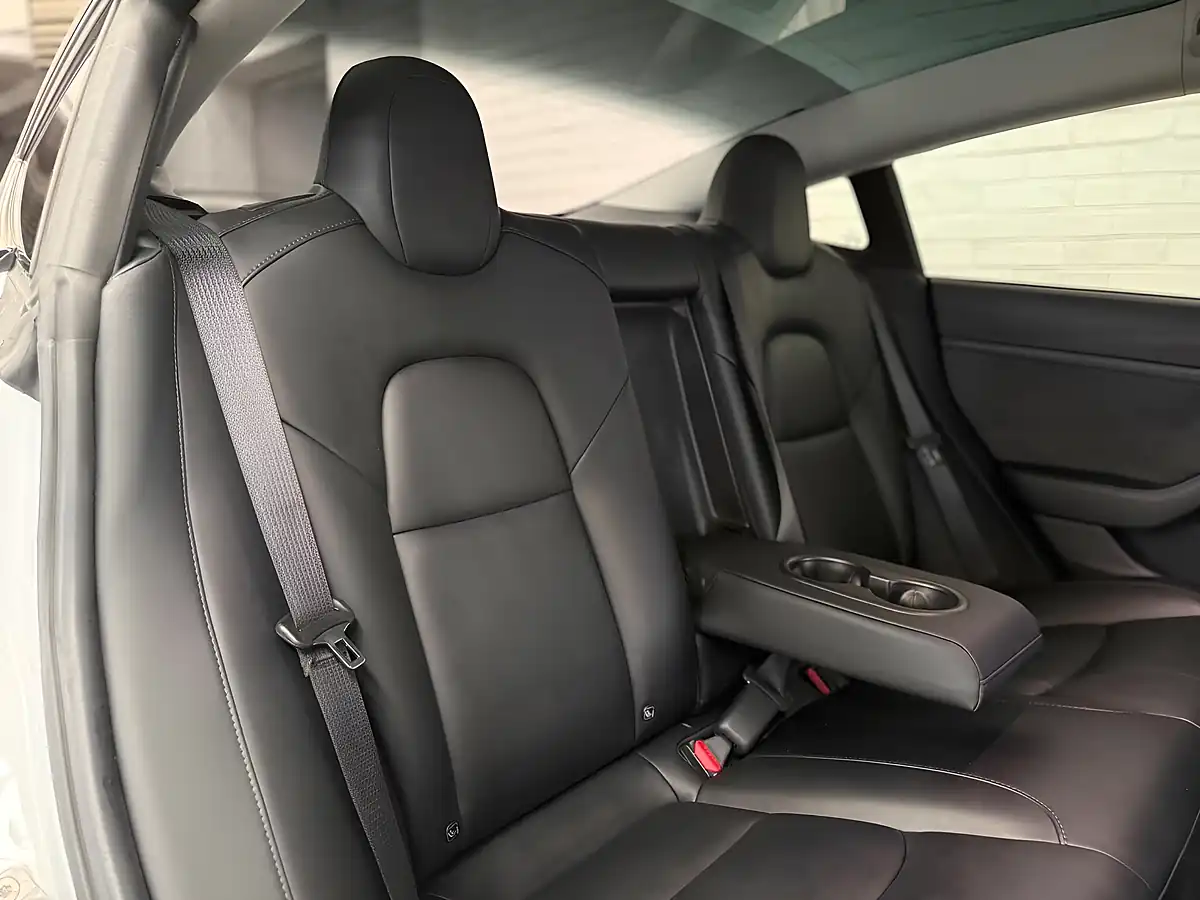 Used 2019 Tesla Model 3 Long Range White - Interior and Exterior details 13