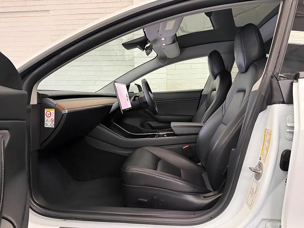 Used 2019 Tesla Model 3 Long Range White - Interior and Exterior details 18