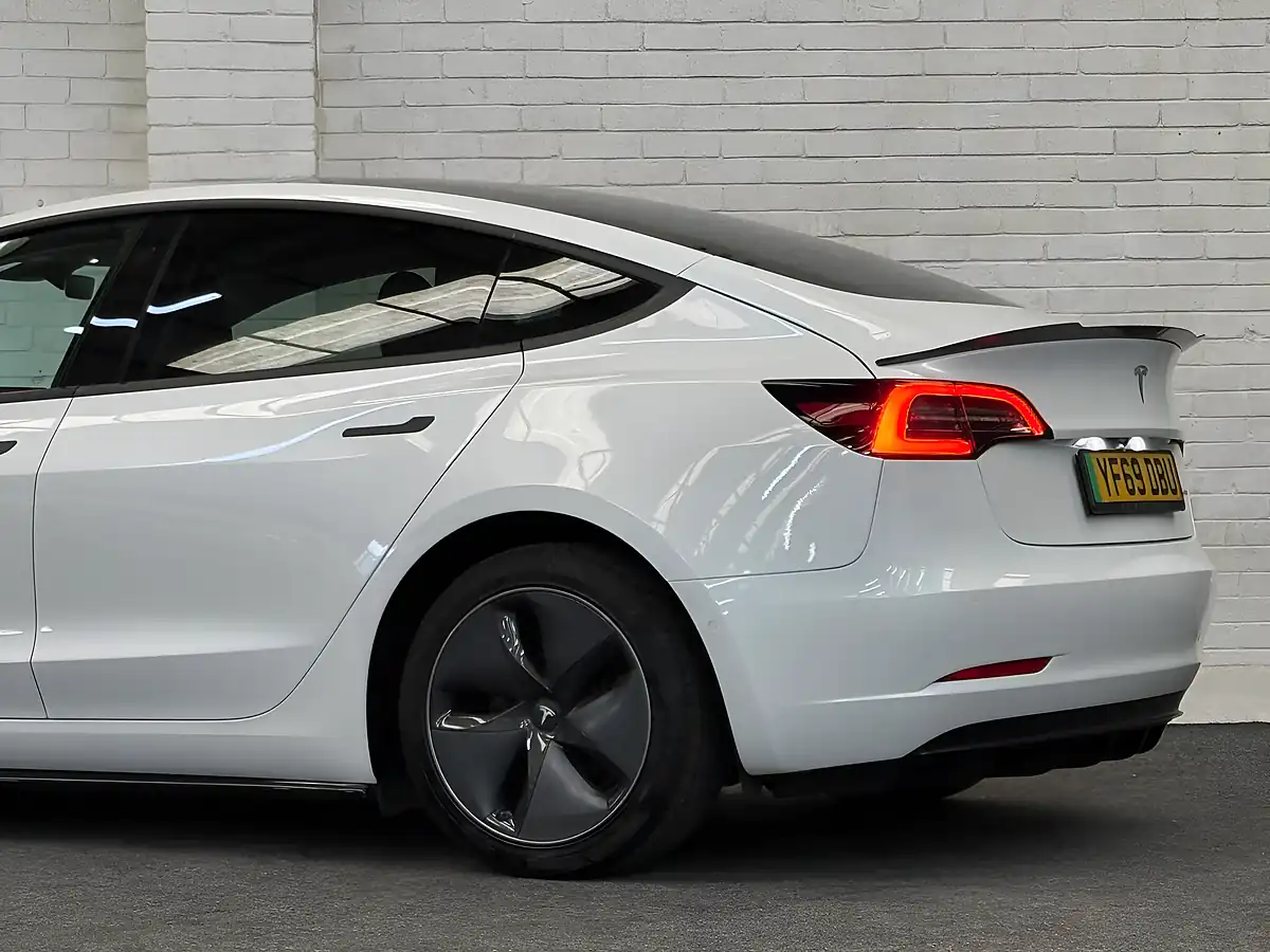Used 2019 Tesla Model 3 Long Range White - Interior and Exterior details 7