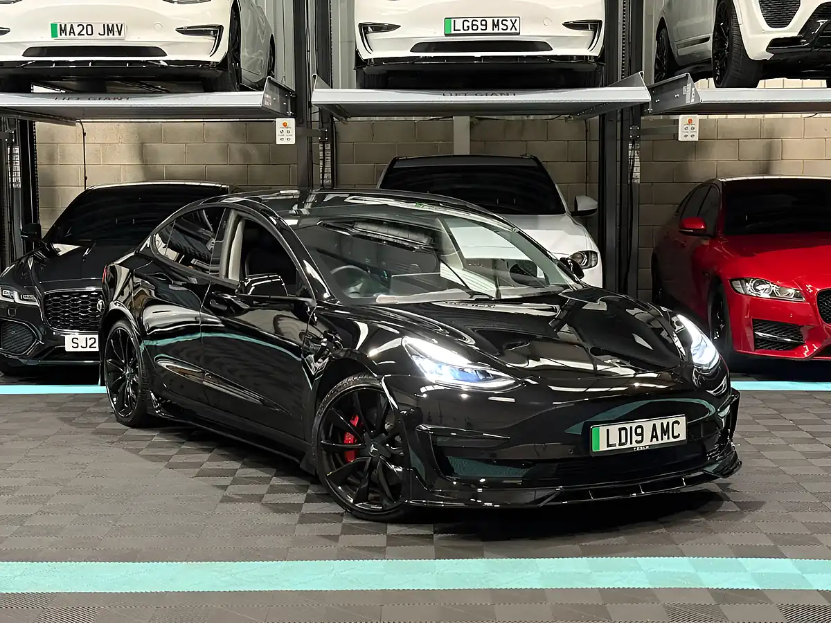 Used 2019 Tesla Model 3 Performance Black - Front View