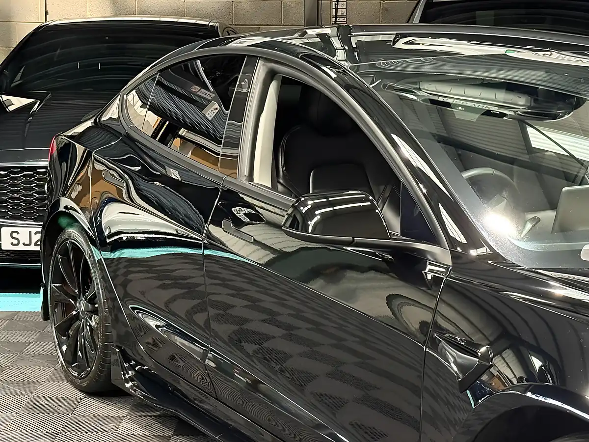 Used 2019 Tesla Model 3 Performance Black - Interior and Exterior details 11