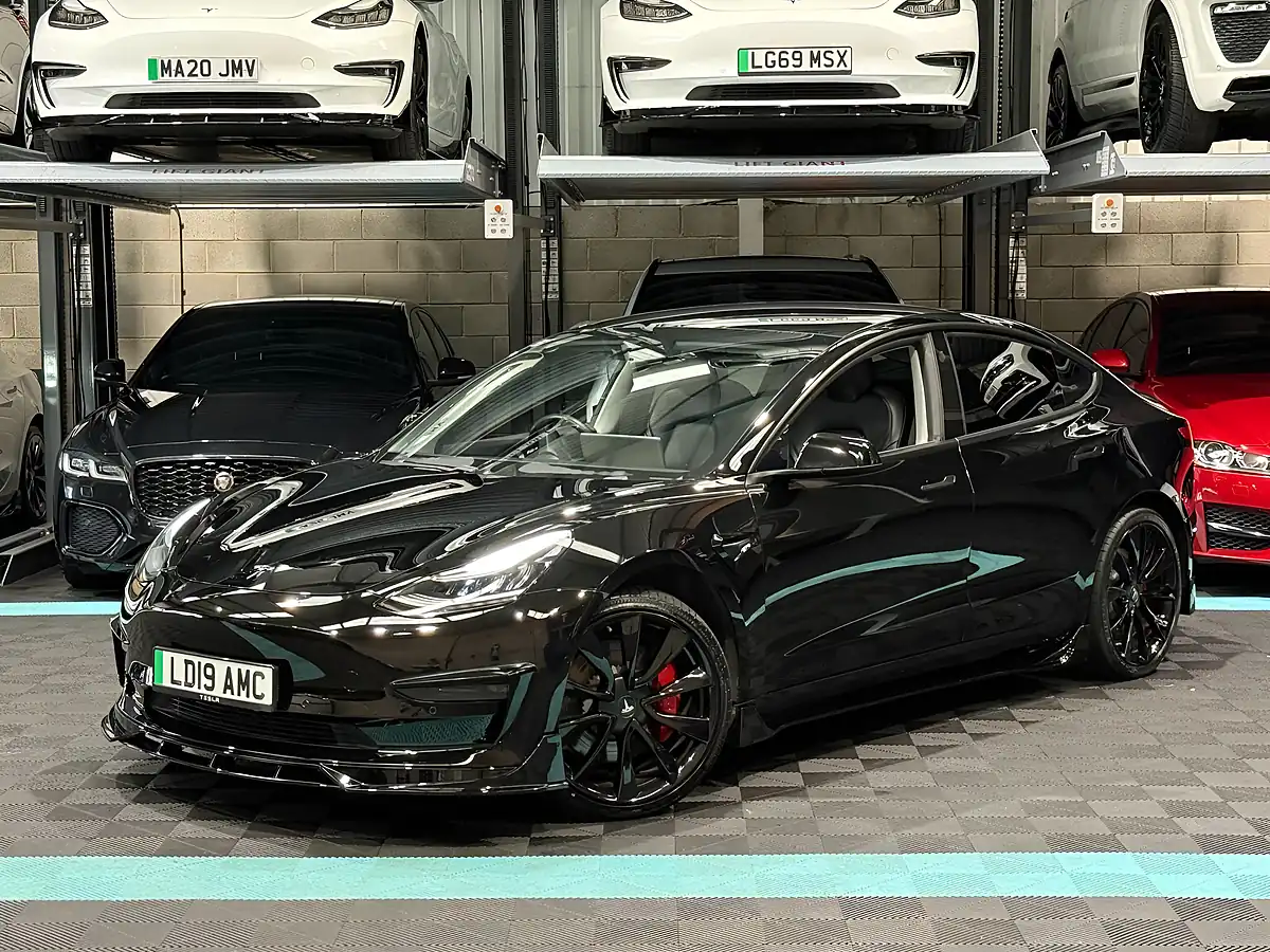 Used 2019 Tesla Model 3 Performance Black - Interior and Exterior details 5