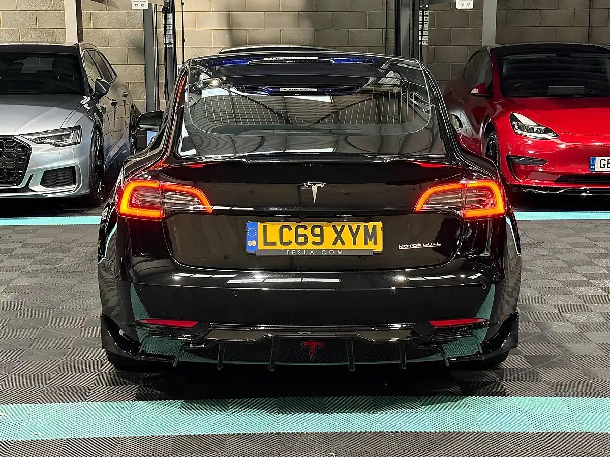 Used 2019 Tesla Model 3 Performance Black - Interior and Exterior details 8