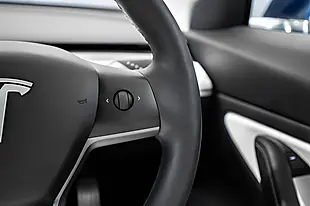 Used 2019 Tesla Model 3 Performance Blue - Interior and Exterior details 16