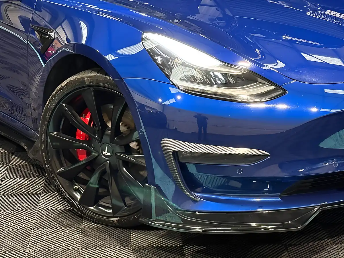 Used 2019 Tesla Model 3 Performance Blue - Interior and Exterior details 10