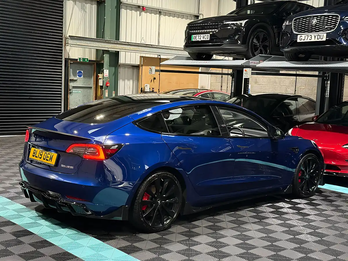 Used 2019 Tesla Model 3 Performance Blue - Interior and Exterior details 9