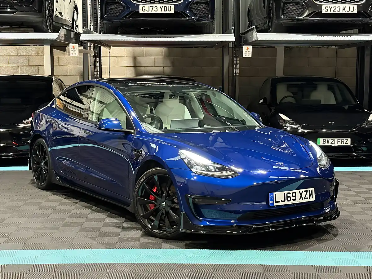Used 2019 Tesla Model 3 Performance Blue - Front View