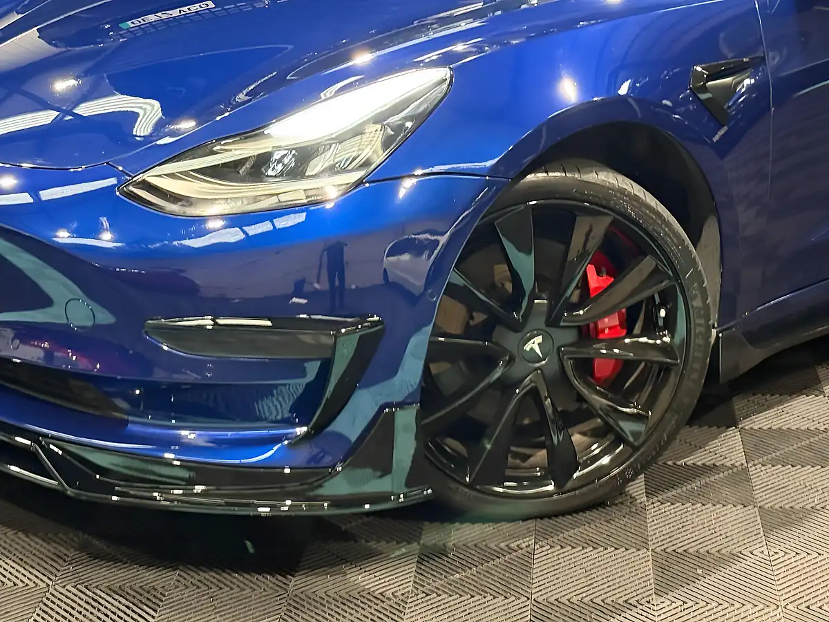Used 2019 Tesla Model 3 Performance Blue - Interior and Exterior details 11