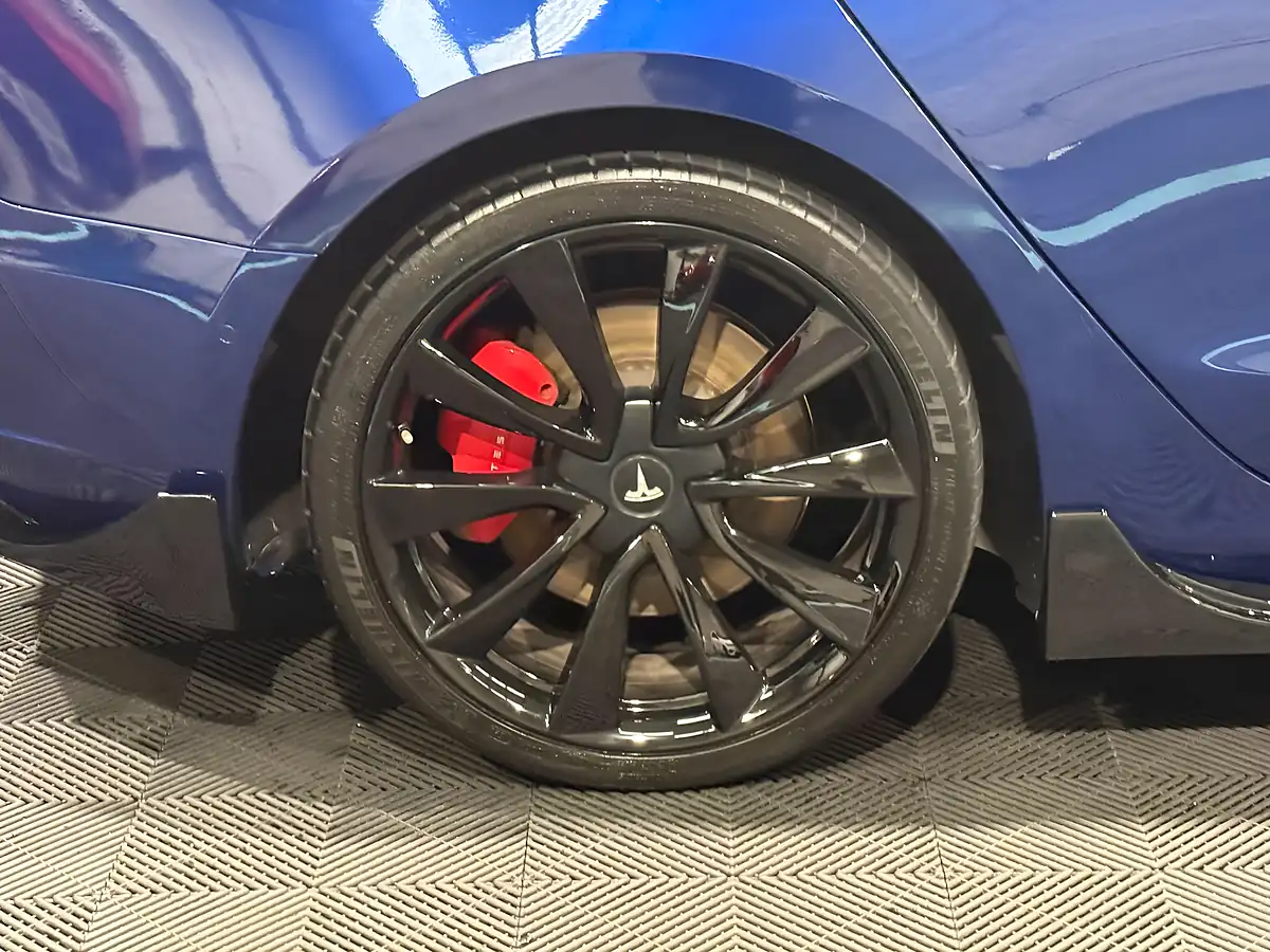 Used 2019 Tesla Model 3 Performance Blue - Interior and Exterior details 12