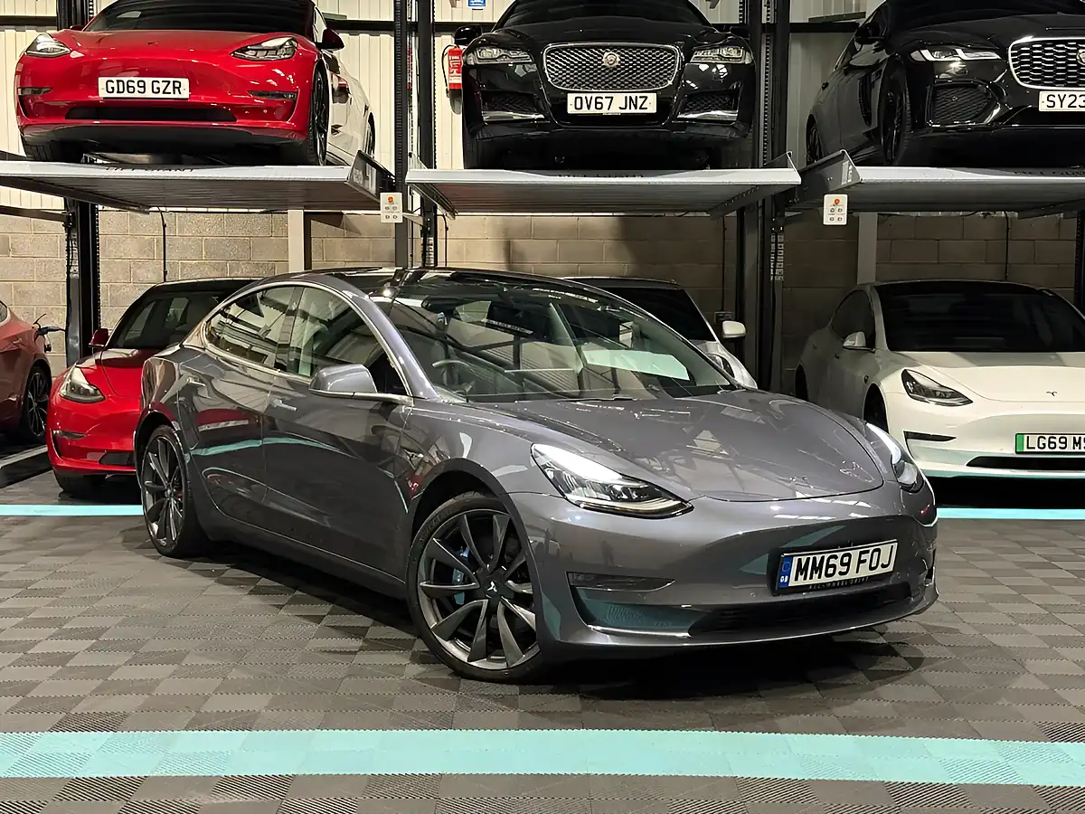 Used 2019 Tesla Model 3 Performance Grey - Front View