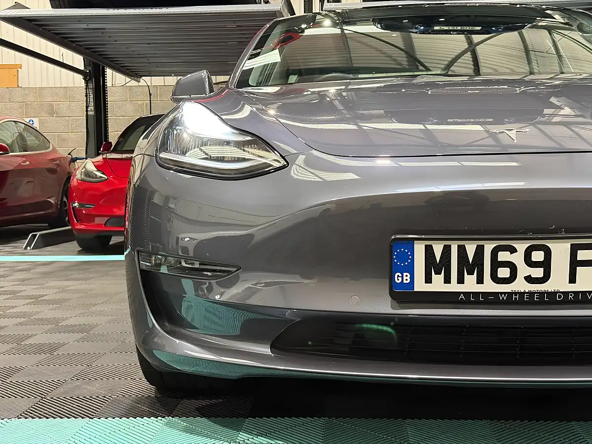 Used 2019 Tesla Model 3 Performance Grey - Interior and Exterior details 15