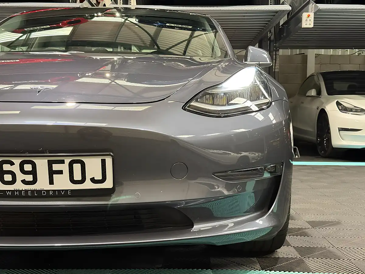 Used 2019 Tesla Model 3 Performance Grey - Interior and Exterior details 16