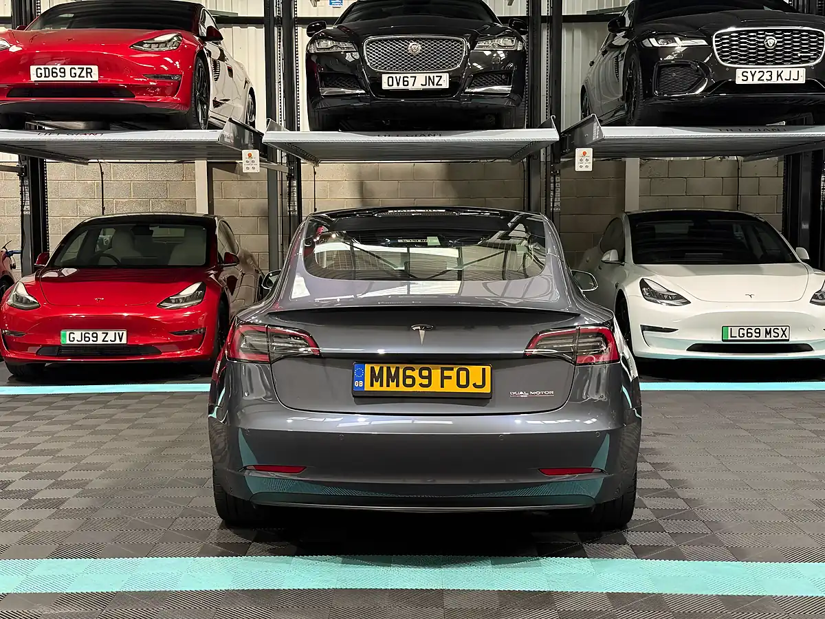 Used 2019 Tesla Model 3 Performance Grey - Interior and Exterior details 8
