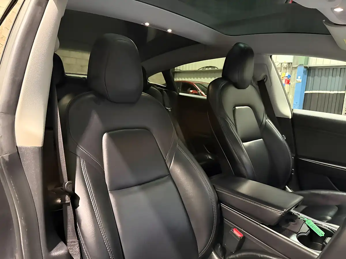Used 2019 Tesla Model 3 Performance Grey - Interior and Exterior details 13