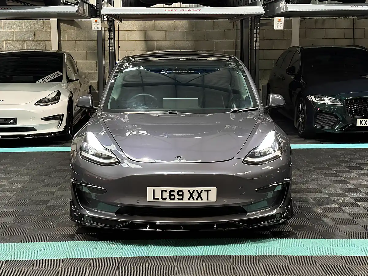 Used 2019 Tesla Model 3 Performance Grey - Interior and Exterior details 4