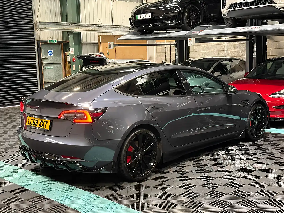 Used 2019 Tesla Model 3 Performance Grey - Interior and Exterior details 9