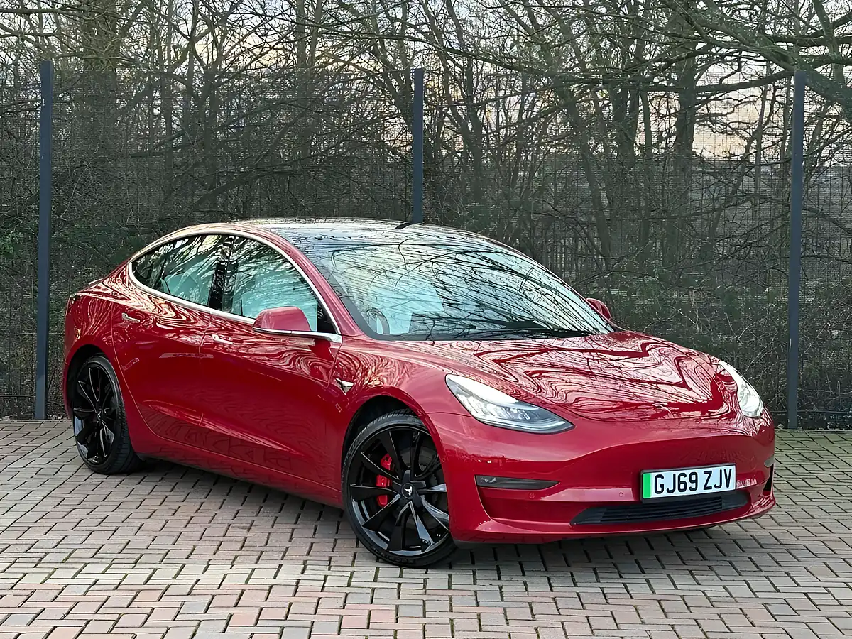 Used 2019 Tesla Model 3 Performance Red - Front View