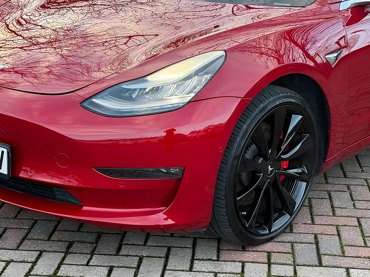 Used 2019 Tesla Model 3 Performance Red - Interior and Exterior details 11