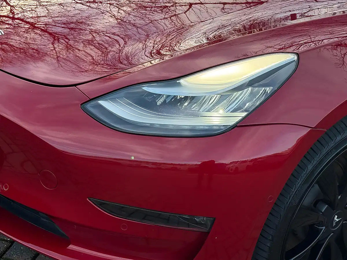 Used 2019 Tesla Model 3 Performance Red - Interior and Exterior details 13