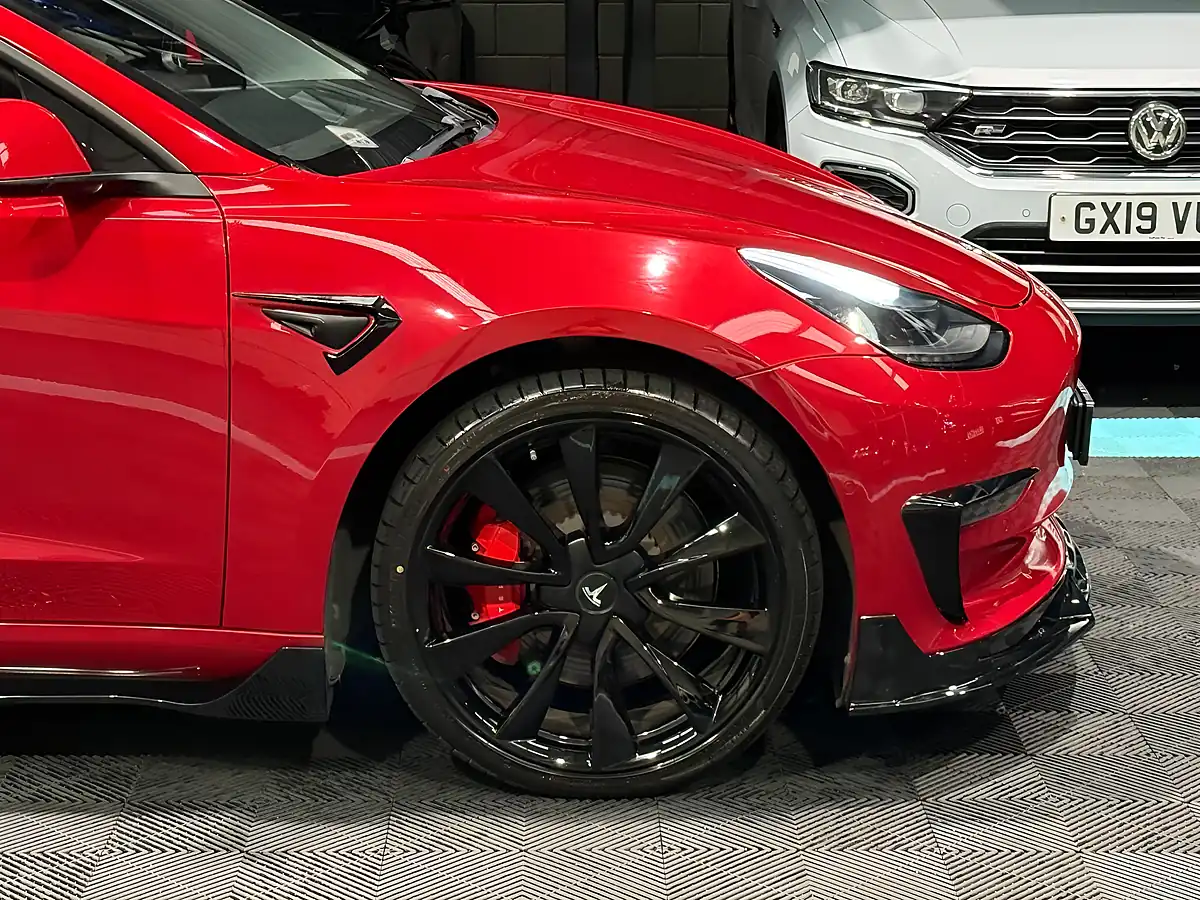 Used 2019 Tesla Model 3 Performance Red - Interior and Exterior details 10