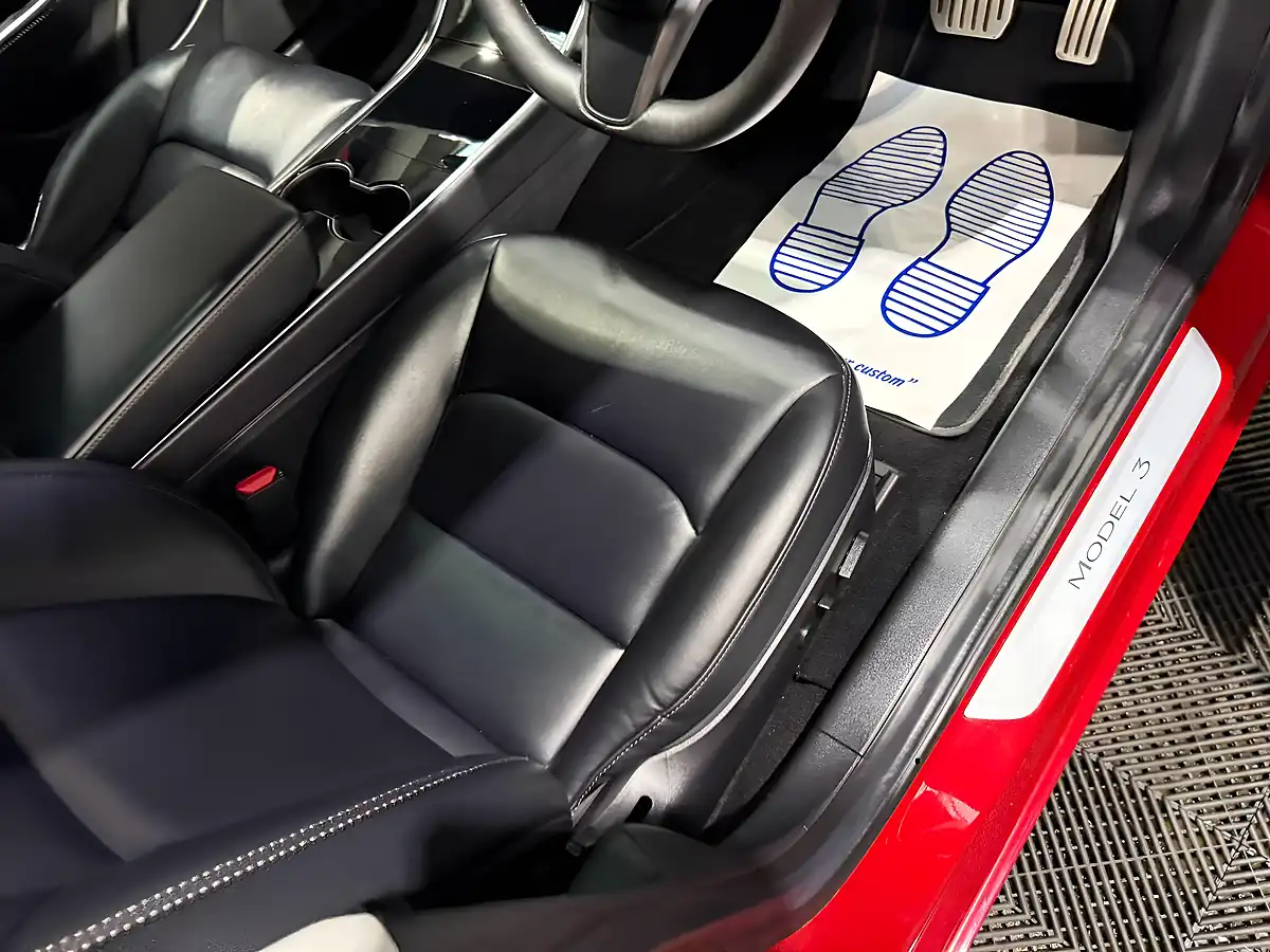 Used 2019 Tesla Model 3 Performance Red - Interior and Exterior details 13