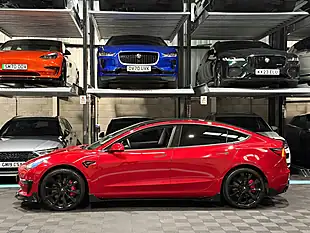 Used 2019 Tesla Model 3 Performance Red - Interior and Exterior details 6