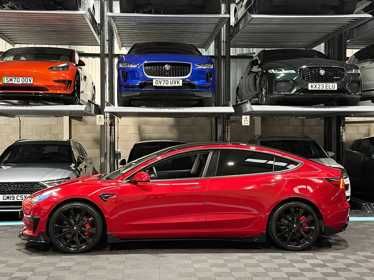 Used 2019 Tesla Model 3 Performance Red - Interior and Exterior details 6