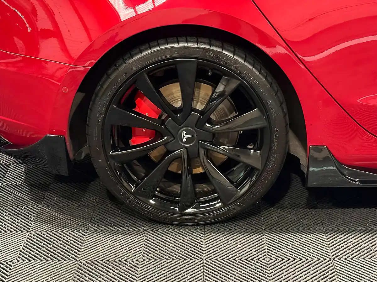 Used 2019 Tesla Model 3 Performance Red - Interior and Exterior details 12