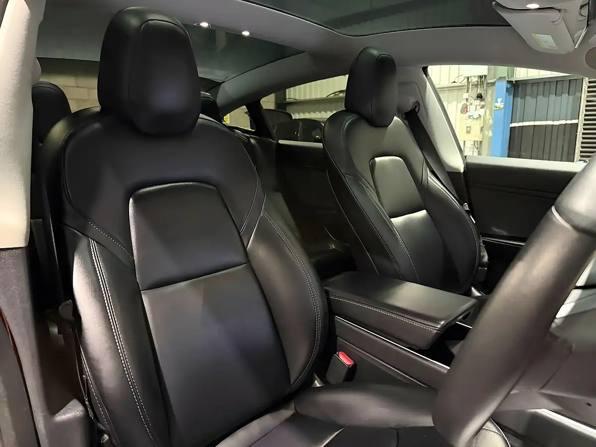 Used 2019 Tesla Model 3 Performance Red - Interior and Exterior details 13