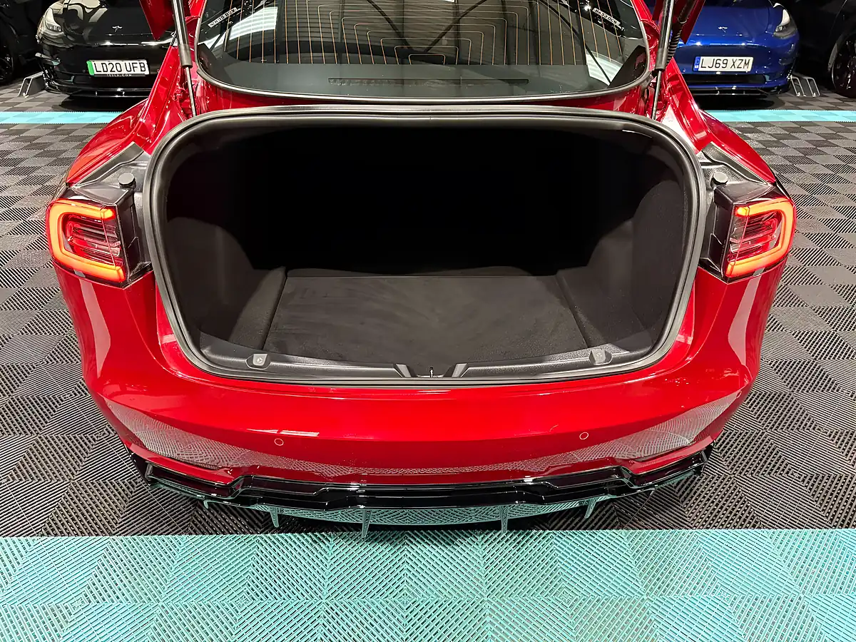 Used 2019 Tesla Model 3 Performance Red - Interior and Exterior details 15