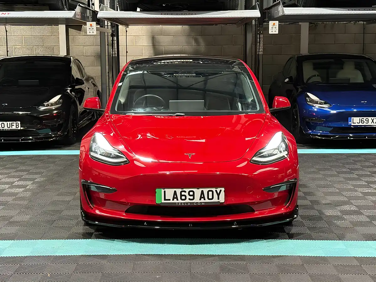 Used 2019 Tesla Model 3 Performance Red - Interior and Exterior details 4