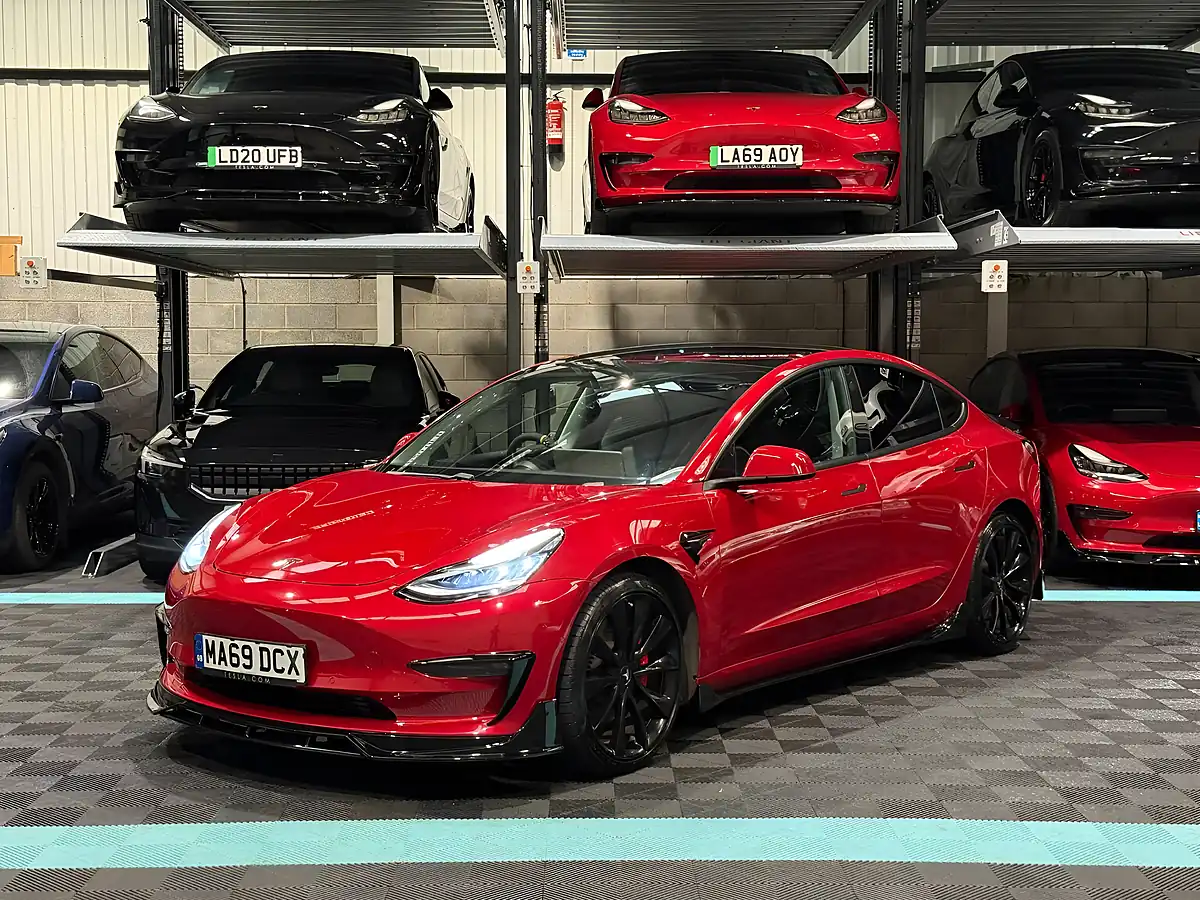 Used 2019 Tesla Model 3 Performance Red - Interior and Exterior details 5