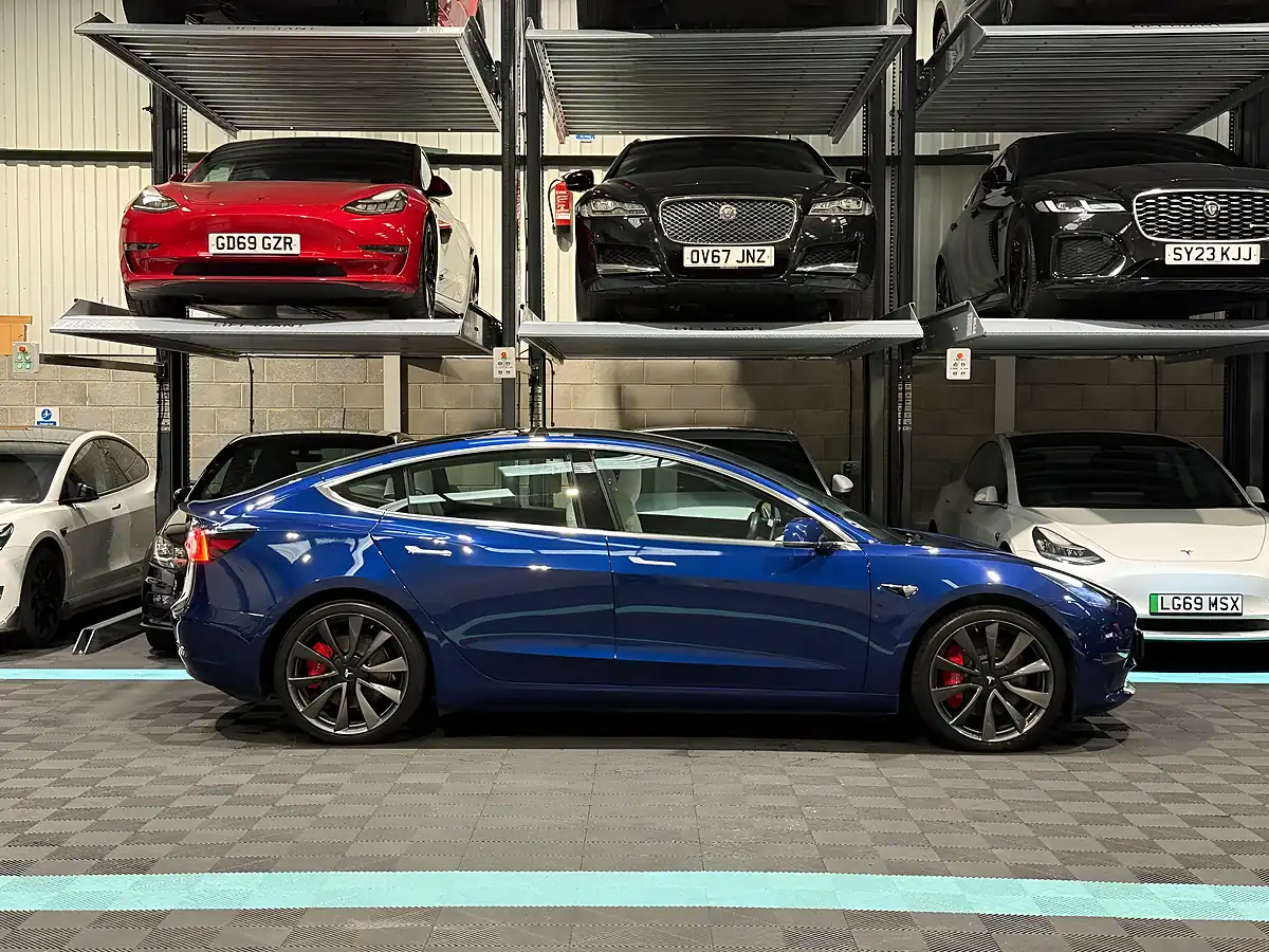Used 2019 Tesla Model 3 Performance Upgrade Blue - Interior and Exterior details 10