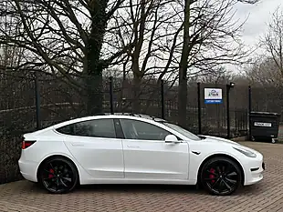 Used 2019 Tesla Model 3 Performance White - Interior and Exterior details 10