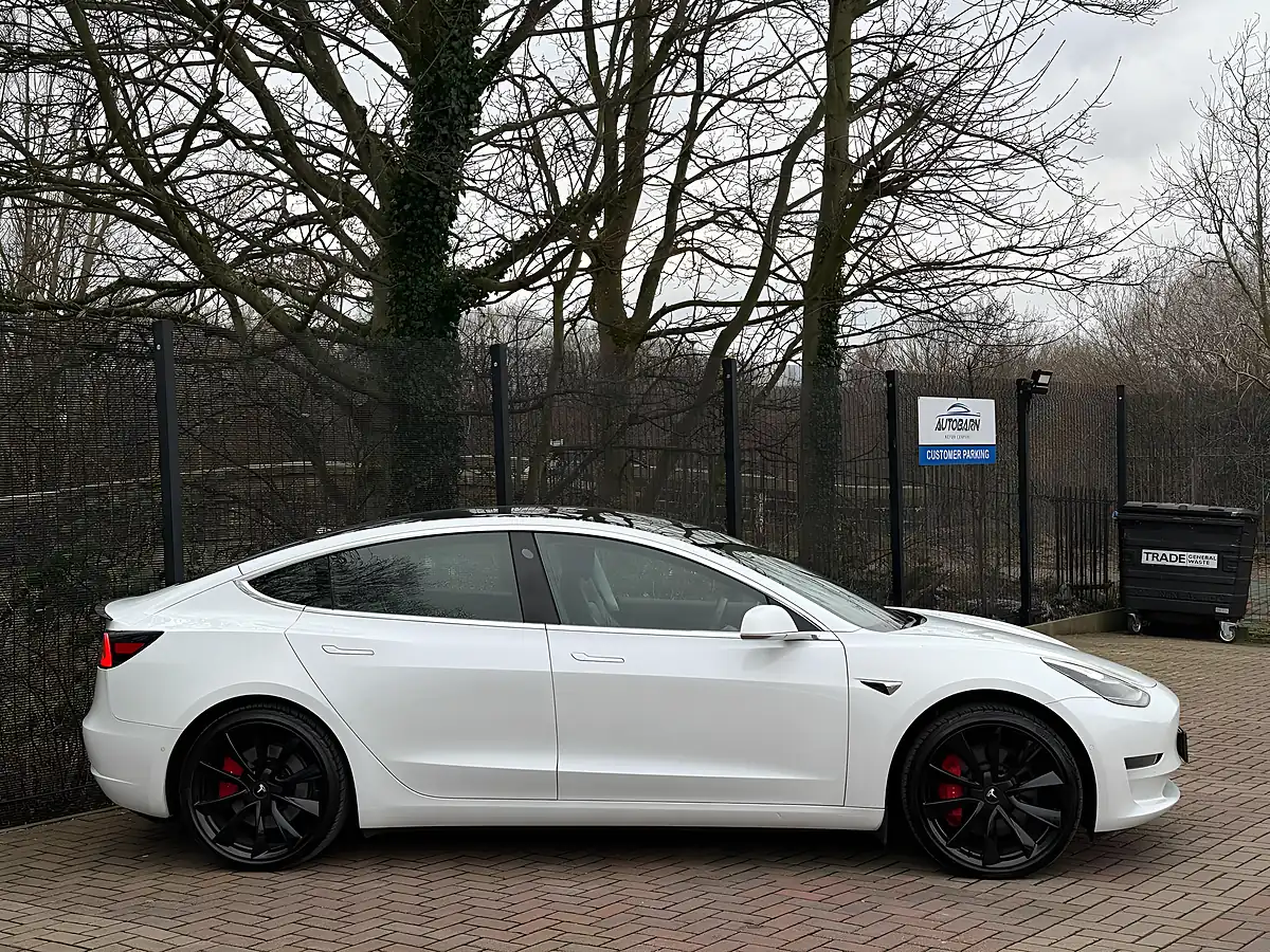 Used 2019 Tesla Model 3 Performance White - Interior and Exterior details 10