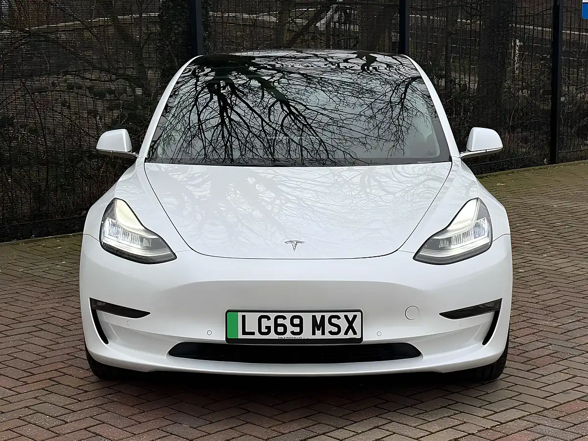 Used 2019 Tesla Model 3 Performance White - Interior and Exterior details 4