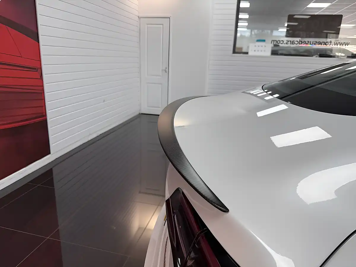 Used 2019 Tesla Model 3 Performance White - Interior and Exterior details 8