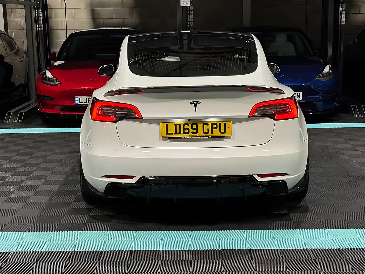 Used 2019 Tesla Model 3 Performance White - Interior and Exterior details 8