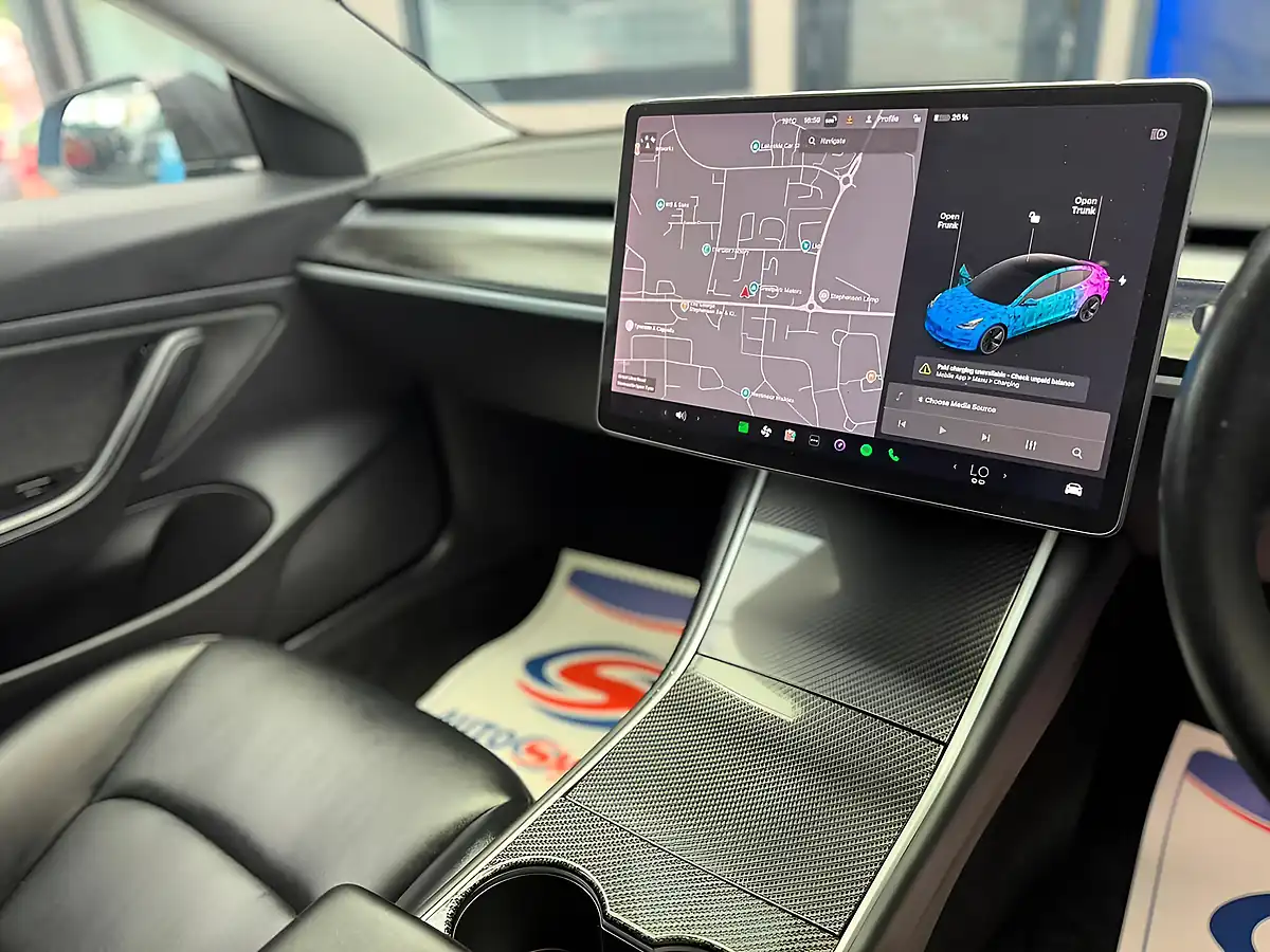 Used 2019 Tesla Model 3 Standard Range Plus Blue - Interior and Exterior details 19