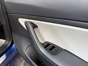 Used 2019 Tesla Model 3 Standard Range Plus Blue - Interior and Exterior details 14