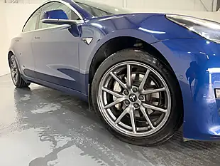 Used 2019 Tesla Model 3 Standard Range Plus Blue - Interior and Exterior details 4