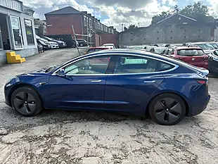Used 2019 Tesla Model 3 Standard Range Plus Blue - Interior and Exterior details 7