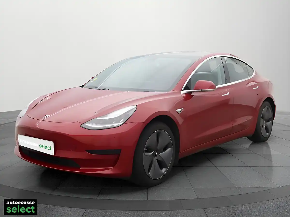 Used 2019 Tesla Model 3 Standard Range Plus Red - Interior and Exterior details 2