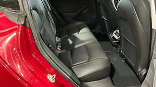 Used 2019 Tesla Model 3 Standard Range Plus Red - Interior and Exterior details 9